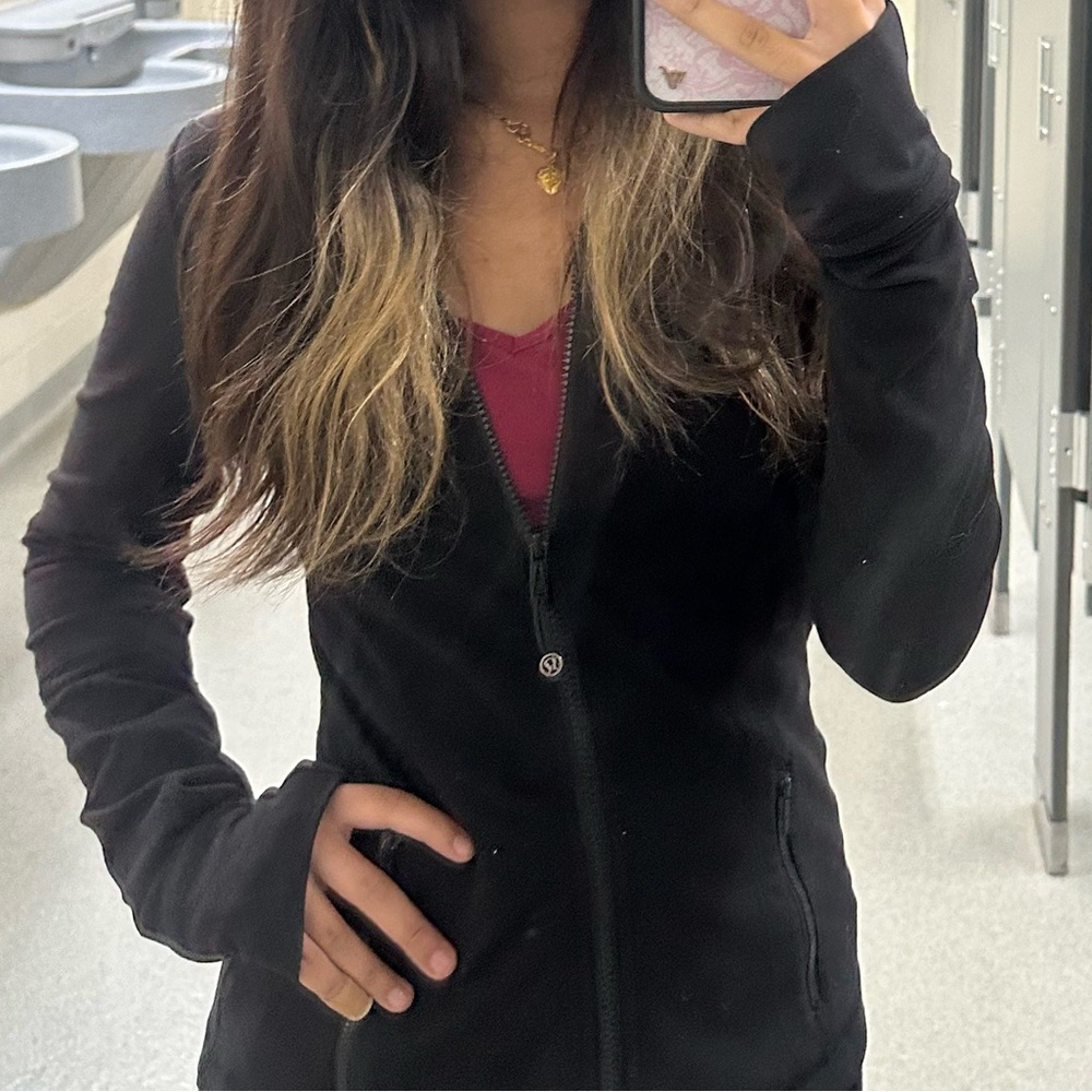 black lululemon define jacket